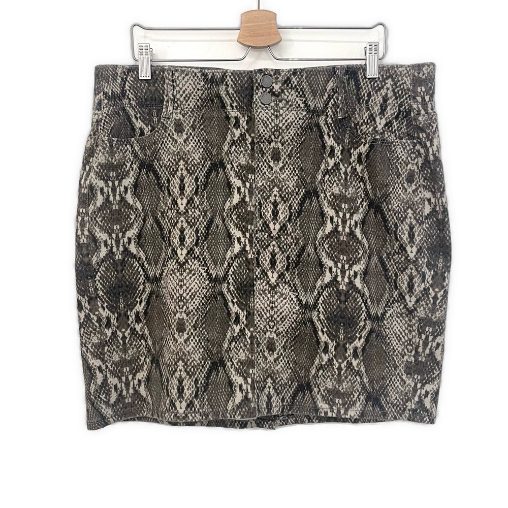 Apt. 9- Snake Print Mini Skirt - Black and Gray- 16